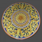 Tavolo Tondo in Pietra Lavica diametro 70 cm - Ornato Giallo e Blu